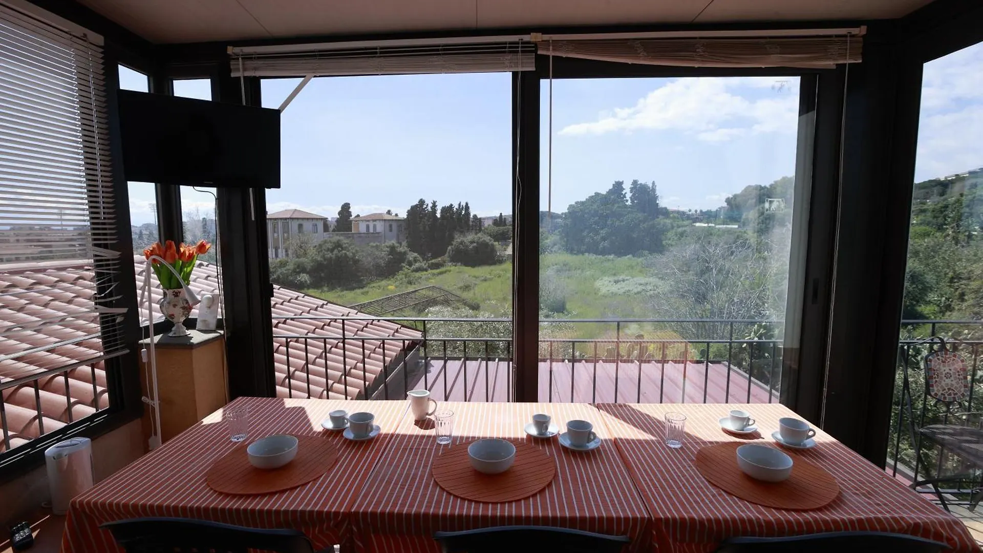 Δωμάτια σε οικογενειακή κατοικία La Circumetnea Rooms Κατάνια
